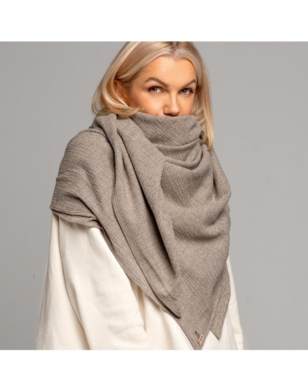 Didelė šviesi vilnonė skara  2