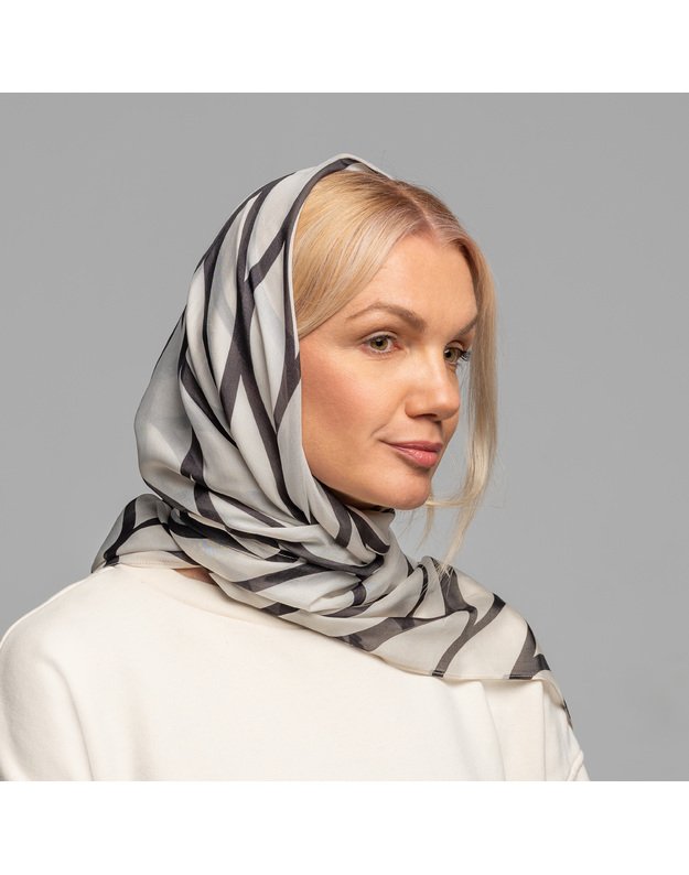 Didelė šilkinė skara BANGOS