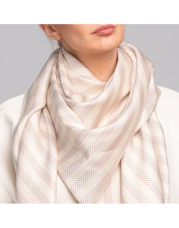 Didelė storo šilko skara