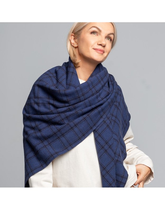 Didelė vilnonė mėlyna skara 2