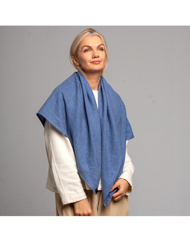 Užsegamas mėlynas vilnos šalikas 2