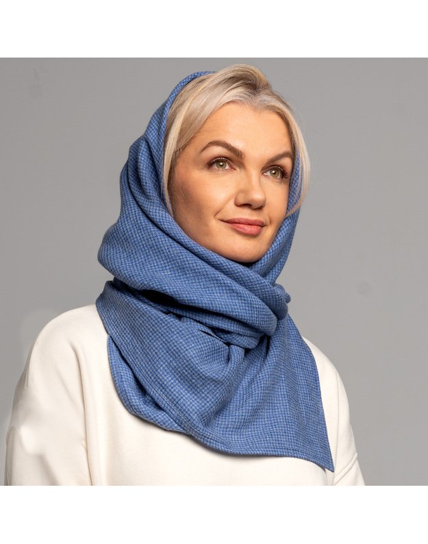 Užsegamas mėlynas vilnos šalikas