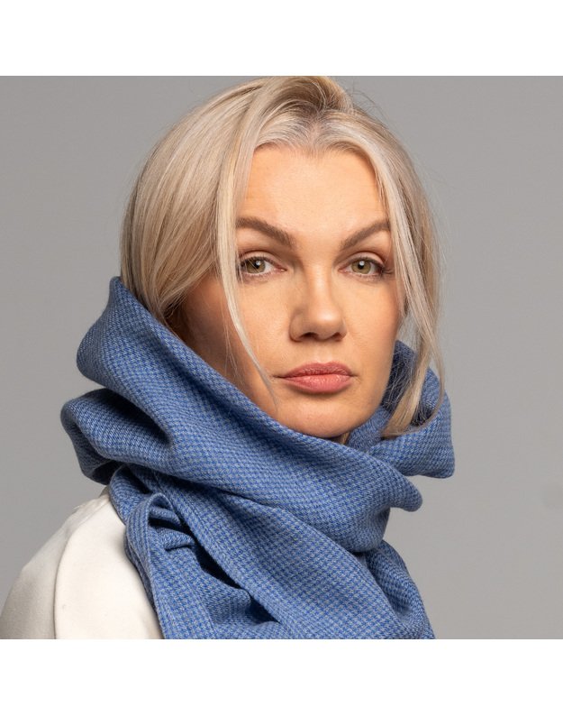 Užsegamas mėlynas vilnos šalikas 4