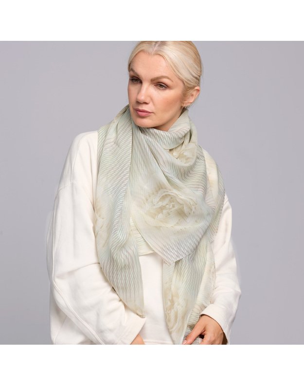 Didelė šilkinė skara