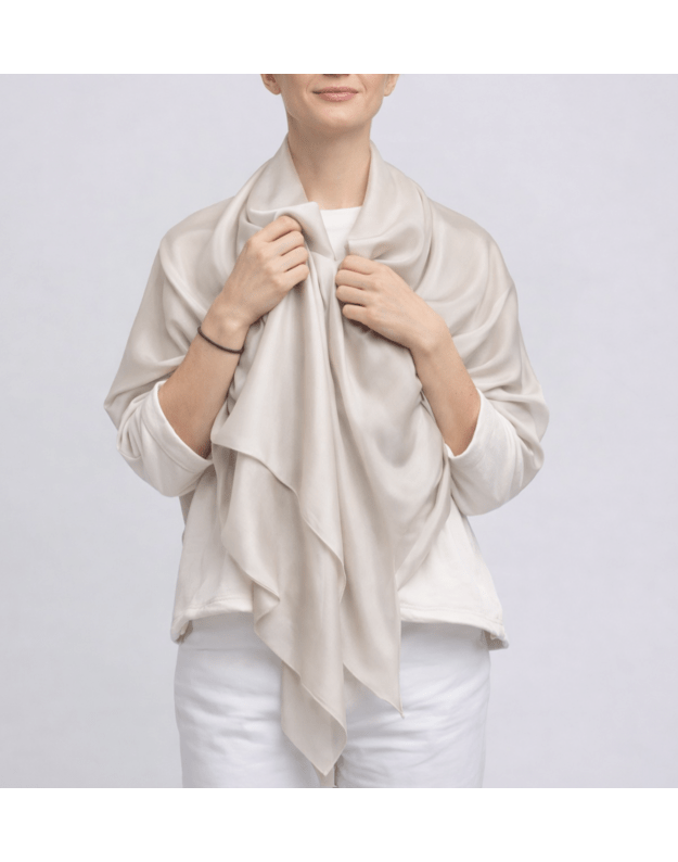 Prabangi didelė šilkinė kapučino spalvos skara 2