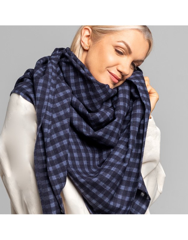 Didelė vilnonė mėlyna languota skara