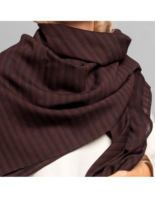 Didelė vilnonė skara ŠOKOLADAS