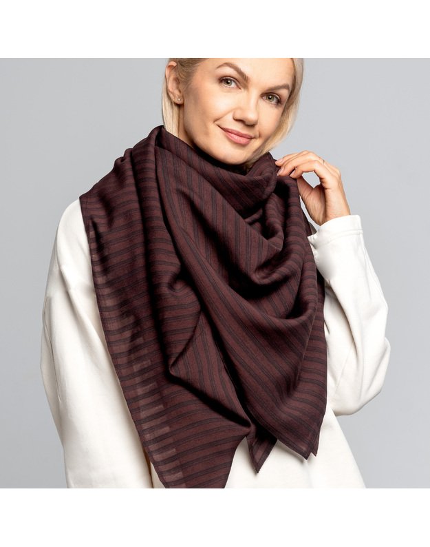 Didelė vilnonė skara ŠOKOLADAS 1