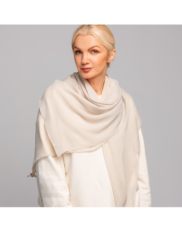 Didelė šviesi šilkinė skara 2