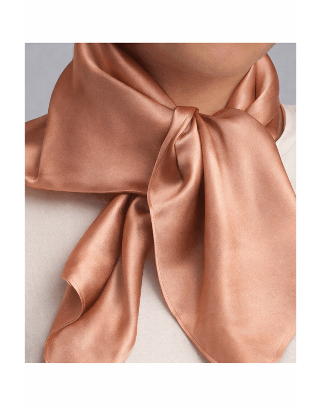 Natūralaus šilko skarelė Persikas 1