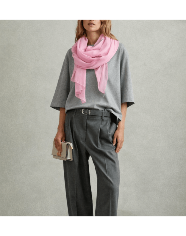 Šilkinė rožinė skara 