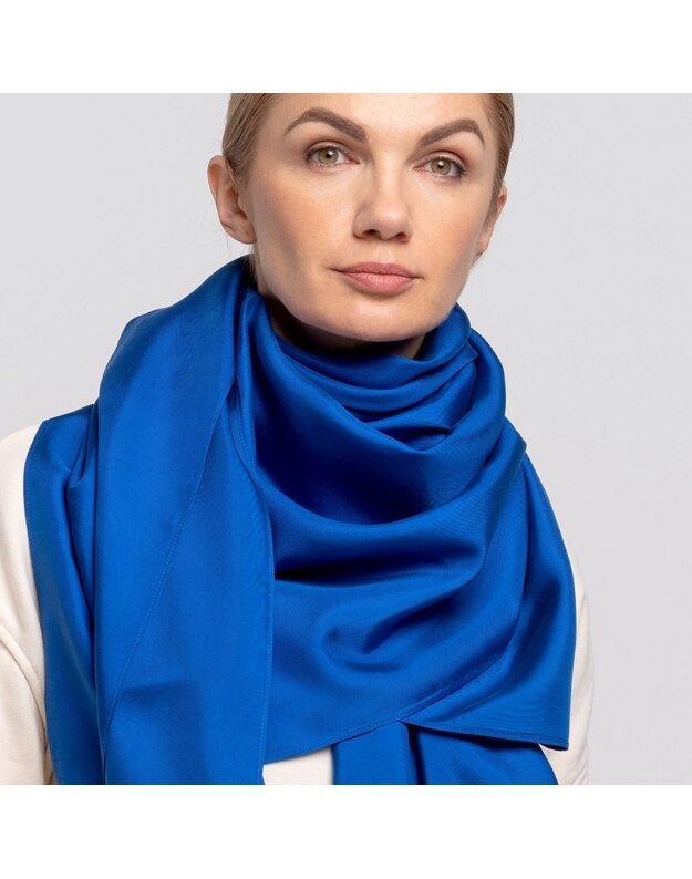 Didelė šilkinė mėlyna skara INDIGO