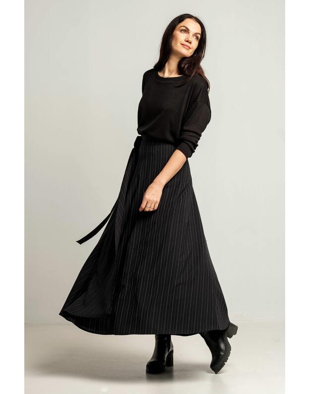 Maxi juodas dryžuotas universalaus dydžio sijonas 