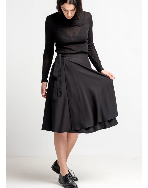 Šilkinis matinis universalaus dydžio surišamas juodas sijonas aukštu liemeniu 6